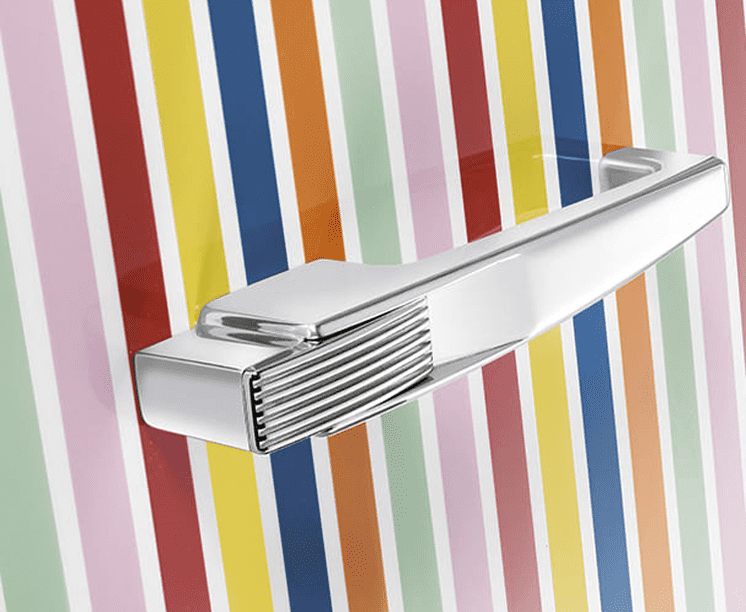 12_설렘 가득한 상상 스메그 인테리어.png